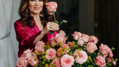 Colour Curation: Making A Beautiful New Flower Bouquet   