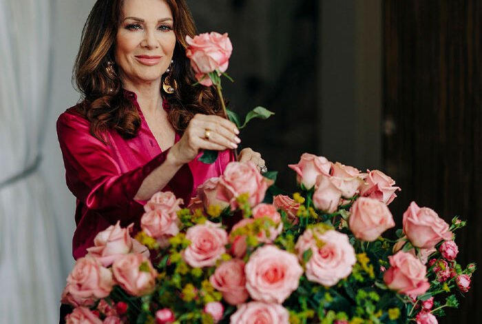 Colour Curation: Making A Beautiful New Flower Bouquet