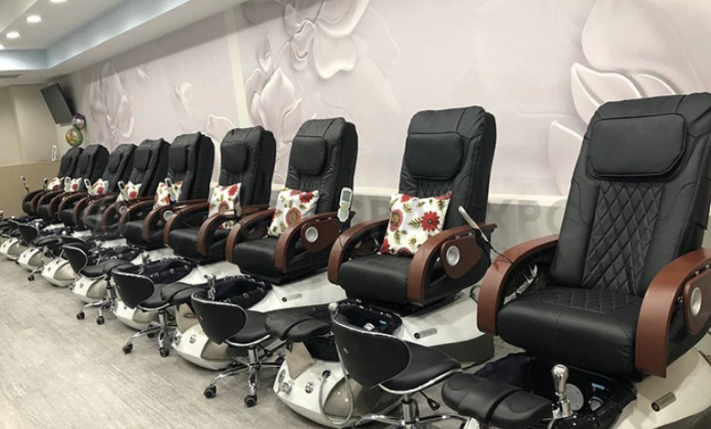 How to Choose the Right Premium Pedicure Chair Supplier for Your Salon