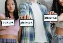 engaging online community building