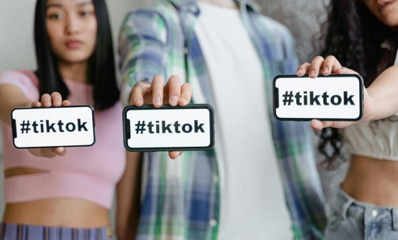 engaging online community building
